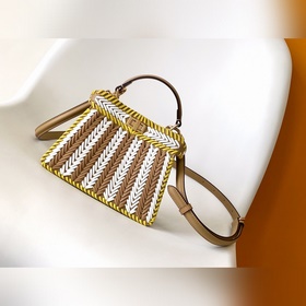 Fend Iconic Peekaboo ISeeU Mini из имп