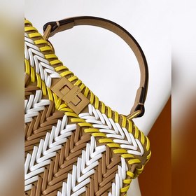 Fend Iconic Peekaboo ISeeU Mini из имп