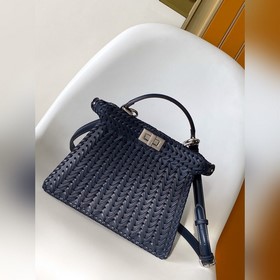 Fend Iconic Peekaboo ISeeU из импортно