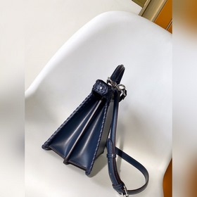 Fend Iconic Peekaboo ISeeU из импортно