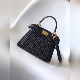 Fend Iconic Peekaboo ISeeU Mini — из и