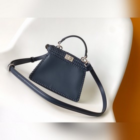 Fend Iconic Peekaboo ISeeU Mini — из и