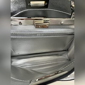 Серебристая кожаная сумка Peekaboo I