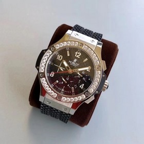 Совершенно обновленная модель Hublot B