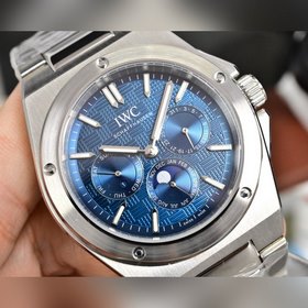 Новинка KR： часы с вечным календарём и