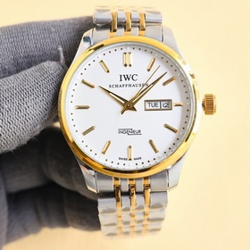 [Новинка] ： IWC, модель  с тремя с