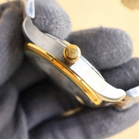 [Новинка] ： IWC, модель  с тремя с