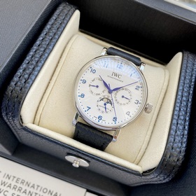 Модель IWC «Португалия» с многофункцио