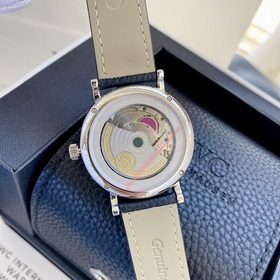 Модель IWC «Португалия» с многофункцио