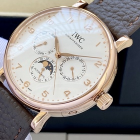 Модель IWC «Португалия» с многофункцио