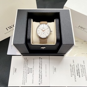 Компания IWC впервые представила модел