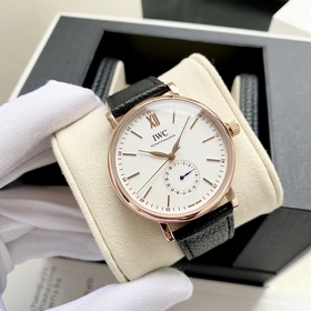 Компания IWC впервые представила модел