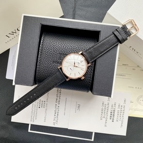 Компания IWC впервые представила модел