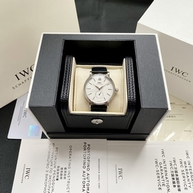 Компания IWC впервые представила модел