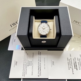 Компания IWC впервые представляет моде