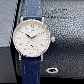 Компания IWC впервые представляет моде