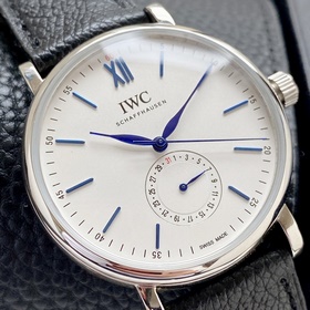 Компания IWC впервые представила модел