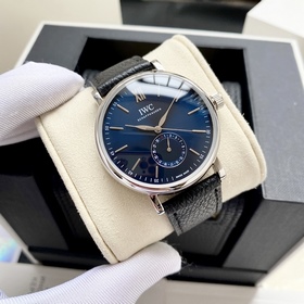Компания IWC впервые представила модел