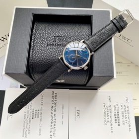 Компания IWC впервые представила модел