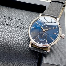 Компания IWC впервые представила модел