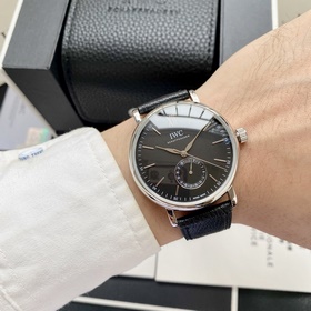 Компания IWC впервые представила модел