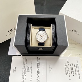 Компания IWC впервые представила модел