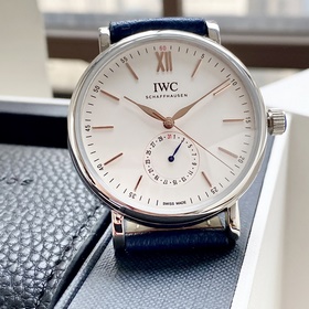 Компания IWC впервые представила модел