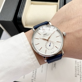 Компания IWC впервые представила модел