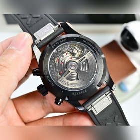 Новая модель IWC «Pilot’s Watch» из се