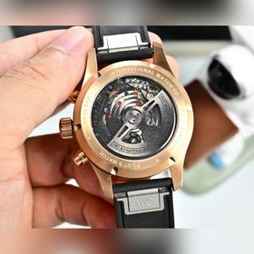 Новая модель IWC «Pilot’s Watch» из се