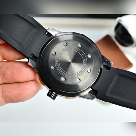 Серия IWC «Океанские часы »： Тип меха