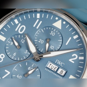 Новинка TWS ： IWC и AMG объединили ус