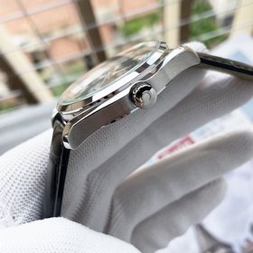 Мужские классические часы Omega Seamas