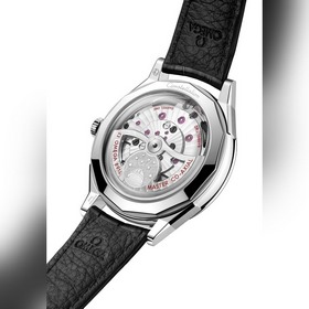 Поступили новые модели： OMEGA Conste