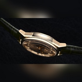 Поступила новая партия： OMEGA Conste