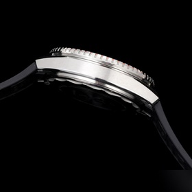 VS+ Omega — новая модель Seamaster 600