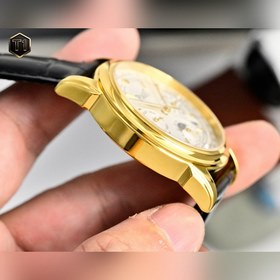 Многофункциональные часы из коллекции 
