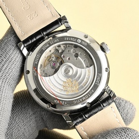 Plaget Count s Fine Jewels — часы высо