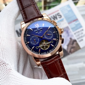 Сложные часы, роскошный и величественн