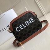 Сумка CELINE с принтом в виде ракушек Сумка для фотоаппарата TRIOMPHE из ткани с