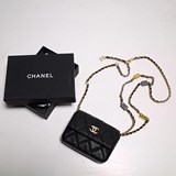 Новая модель поясной сумки Chanel 2023 — это очень стильный аксессуар, который в