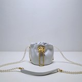 2023chanel, модель из бутика, жемчужная сумка-бакет. Эта сумка-бакет с жемчужным