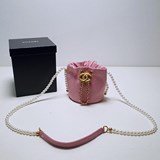 2023chanel, модель из бутика, жемчужная сумка-бакет. Эта сумка-бакет с жемчужным