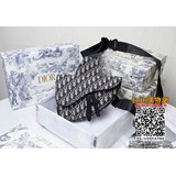 В оригинальной коробке 【Dior homme】 Представляем сумку-седло из коллекции Pre-Fa
