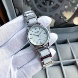 (Женская модель) Бренд： Longines (новеешее творение в элегантном стиле) Тип： ква