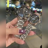 (Женская модель) Часы Longines сочетают в себе женственные материалы и динамичны