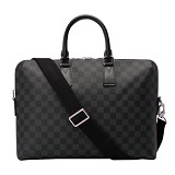Классическая сумка для документов lv n48224 с чекмеджем и ремнем через плечо.