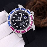 Новая модель мужских часов Rolex с керамическим безелем из серии Submariner.