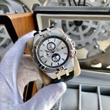 Новая модель Vacheron Constantin из серии Overseas. Время изготовления： 1 год.