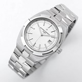 Господа, новая модель Vacheron Constantin Overseas не может не напоминать о свое